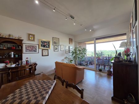 Vendita Appartamento SIENA CENTRO, ZONA LUPE. Vendesi, elegante appartamento recentemente ristrutturato, posto al terzo...